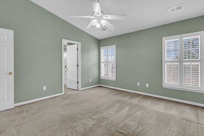 Building Photo - 403 Dovetail Cir