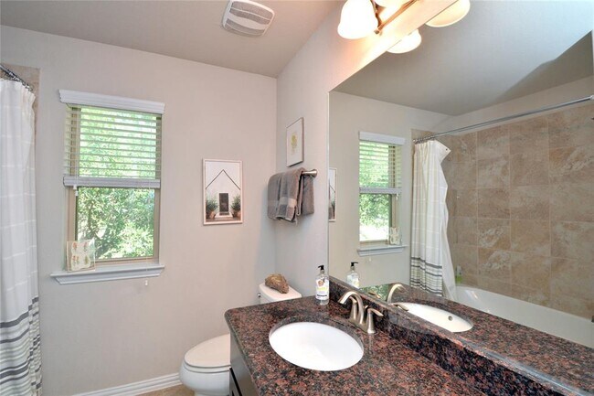 Building Photo - 167 Patriot Dr