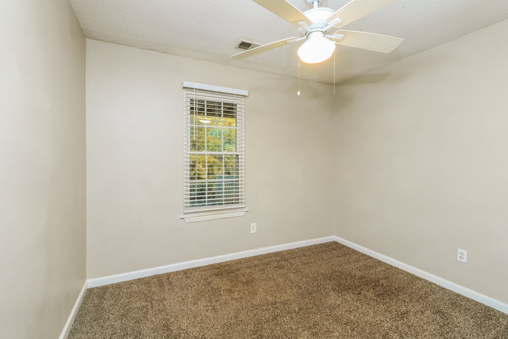 Building Photo - 2327 Wavetree Ln NW