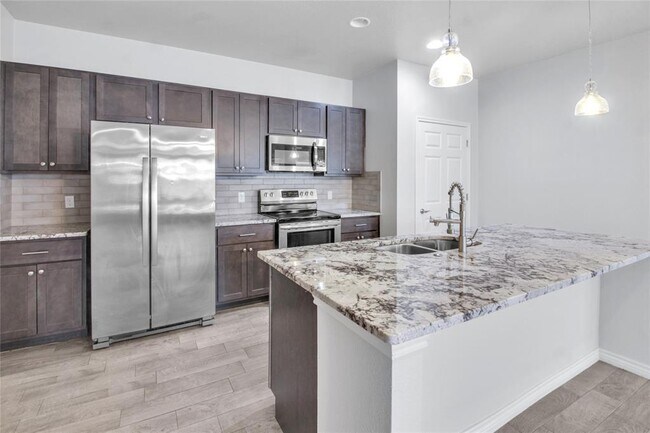 Building Photo - 629 County Rd 306