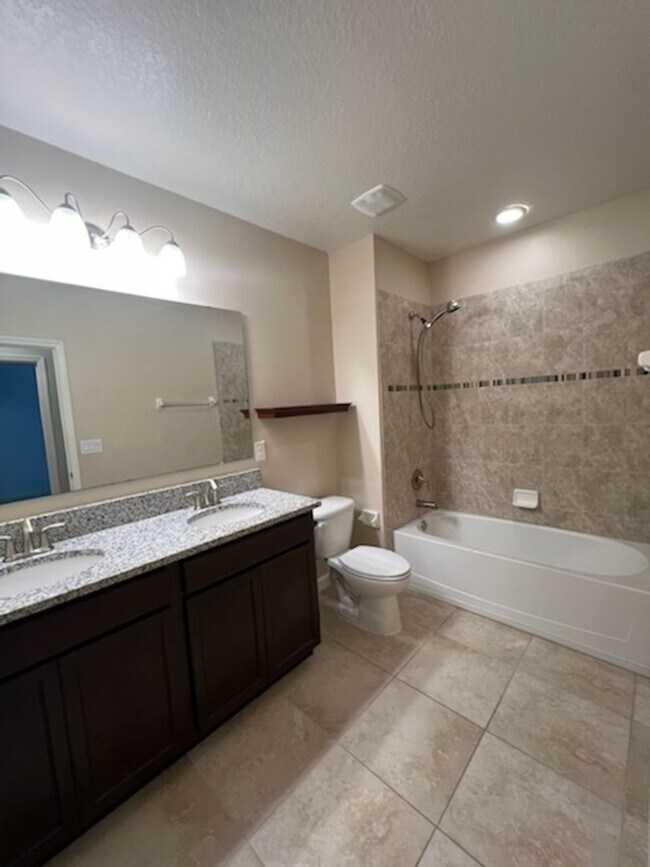 Building Photo - Sawgrass Lakes Home