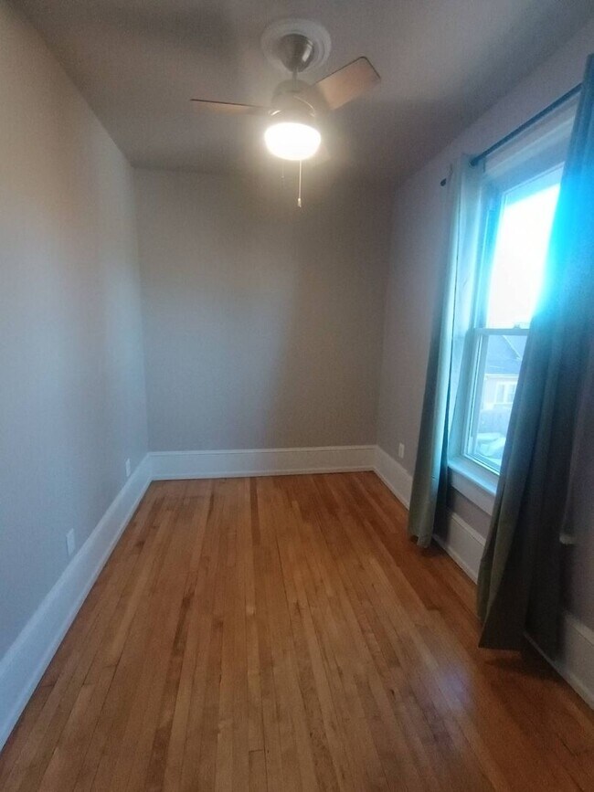 Building Photo - 2035-2037 N Buffum St