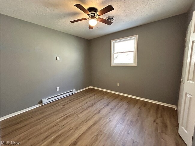 Building Photo - 365 N 12th St