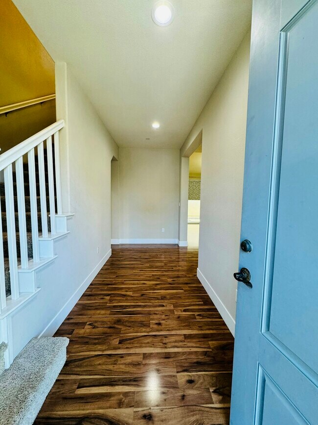 Building Photo - 4285 Trolan Ln