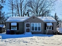 Building Photo - 2450 Greenvale Rd