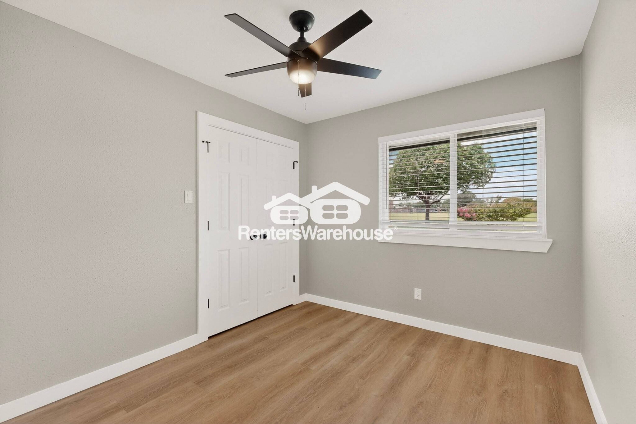 Building Photo - 507 S Spring Creek Dr