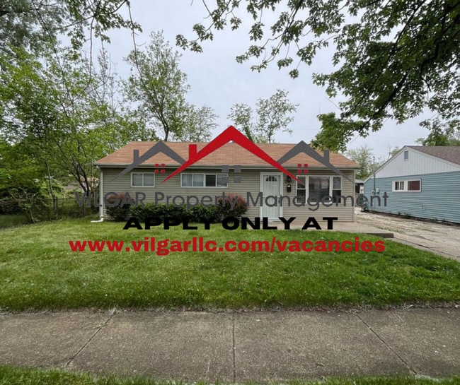 Building Photo - Step into this freshly updated 3 bed, 1 ba...