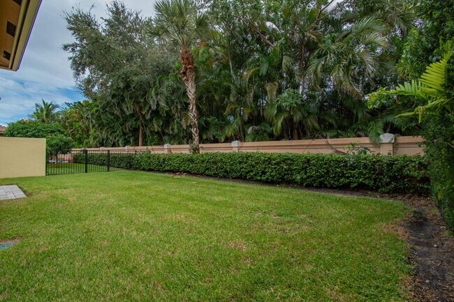 Building Photo - 10265 Isle Wynd Ct