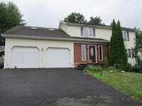 Building Photo - 208 Dino Rd