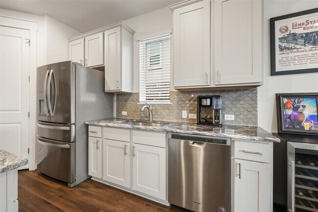 Building Photo - 8204 Prairie Rye Dr