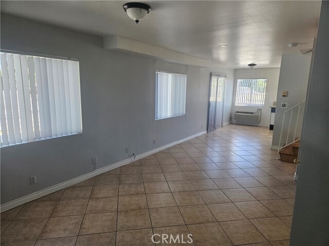 Building Photo - 14159 Gilmore St