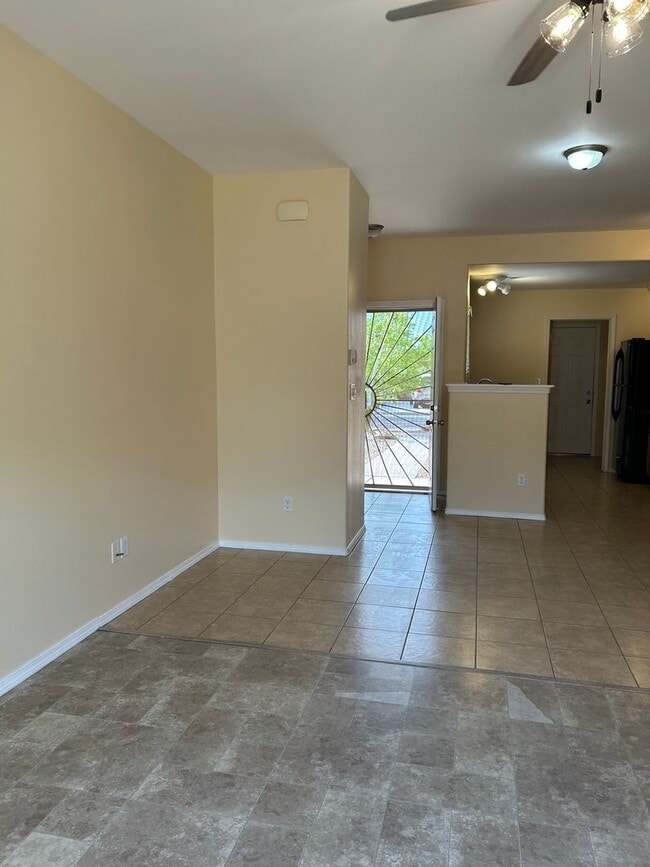 Building Photo - 7603 Mesa Del Oro Ln