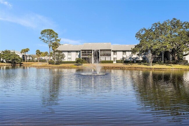 Building Photo - 1512 S Pine Ridge Cir