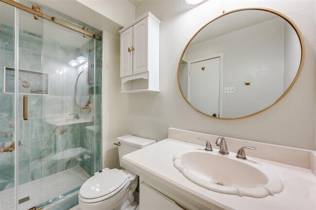 Building Photo - 13815 Stonemoss Dr