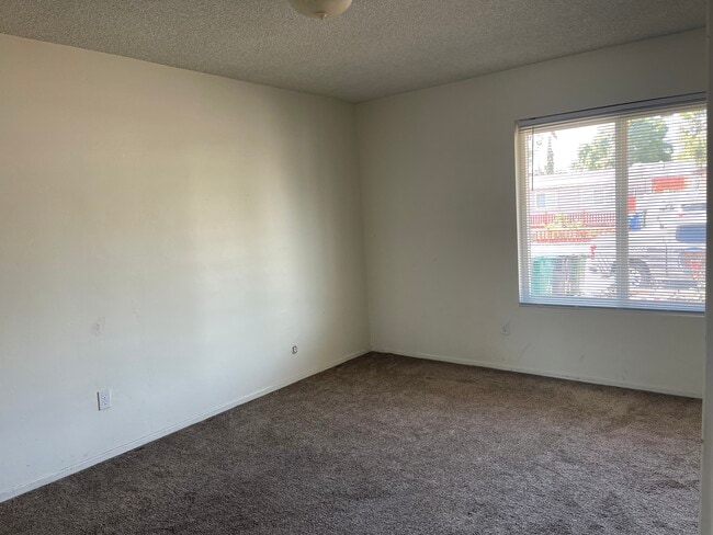 Building Photo - 9119 Inverness Rd