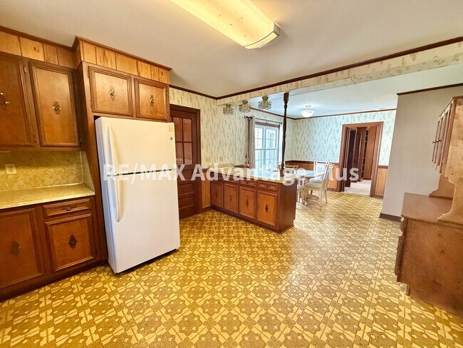 Building Photo - Very Spacious Home with 2 beds/2 baths and a bonus room, close to Charlotte Courthouse