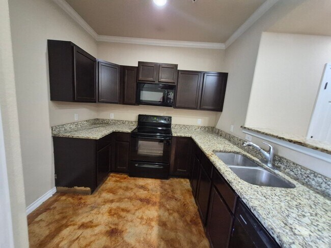 Building Photo - 6313 Attucks Ln