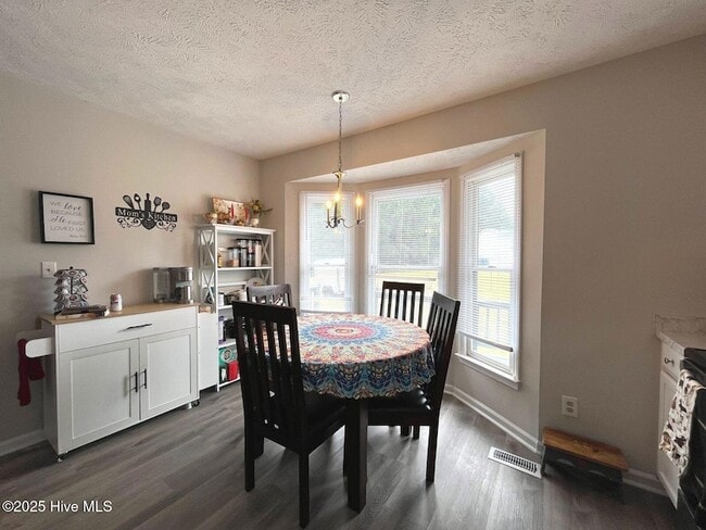 Building Photo - 5721 Randleman St