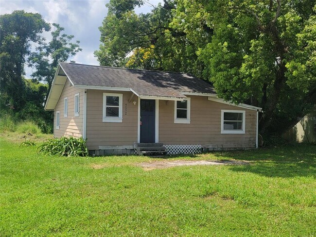 Primary Photo - 702 22nd St
