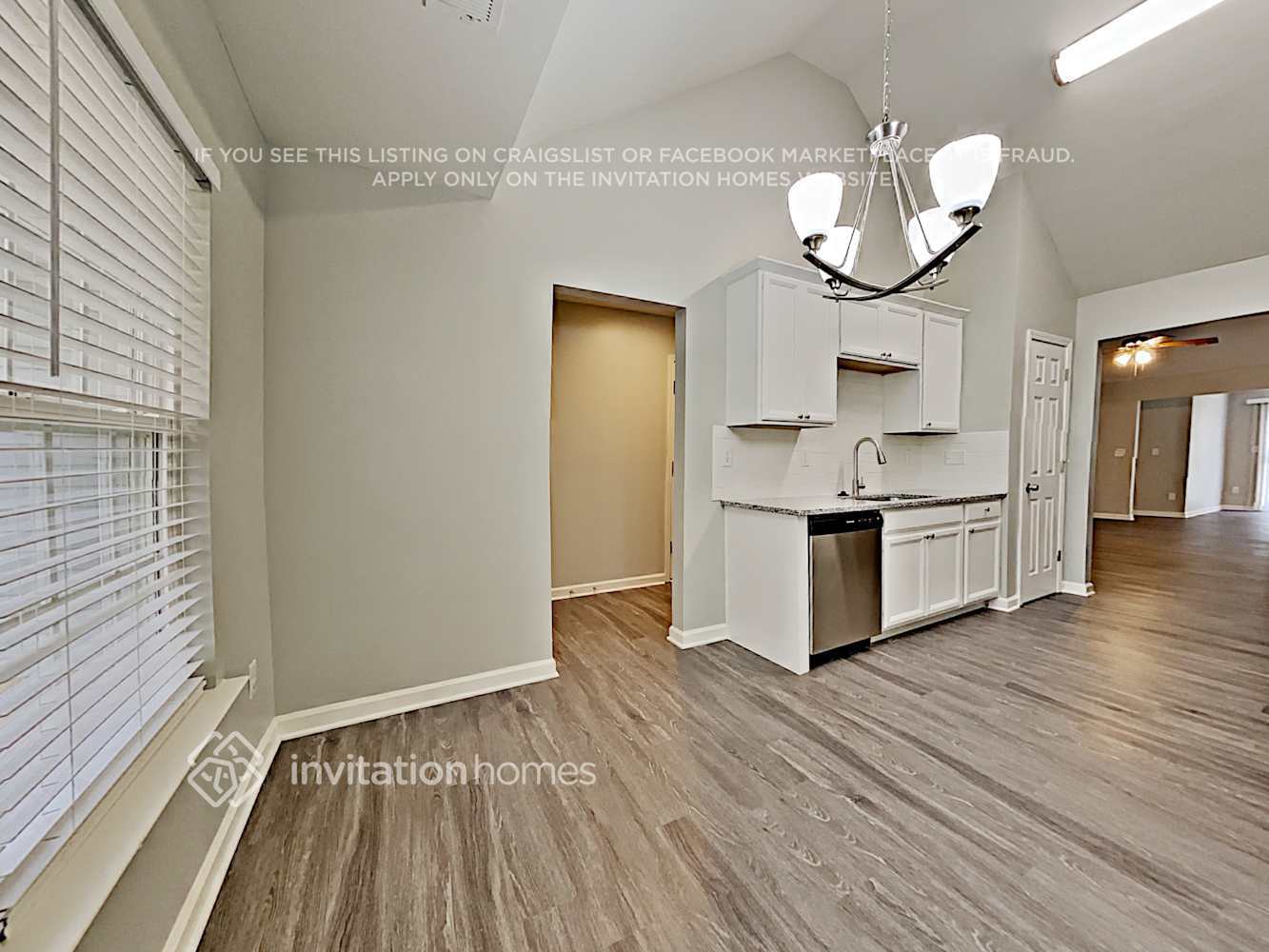 Building Photo - 1470 Mitchell Glen St