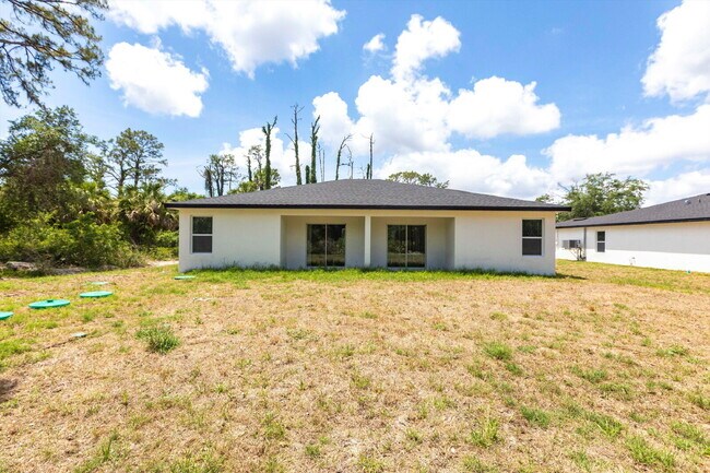 Building Photo - BRAND NEW Construction, 3 bed / 2 bath Ren...