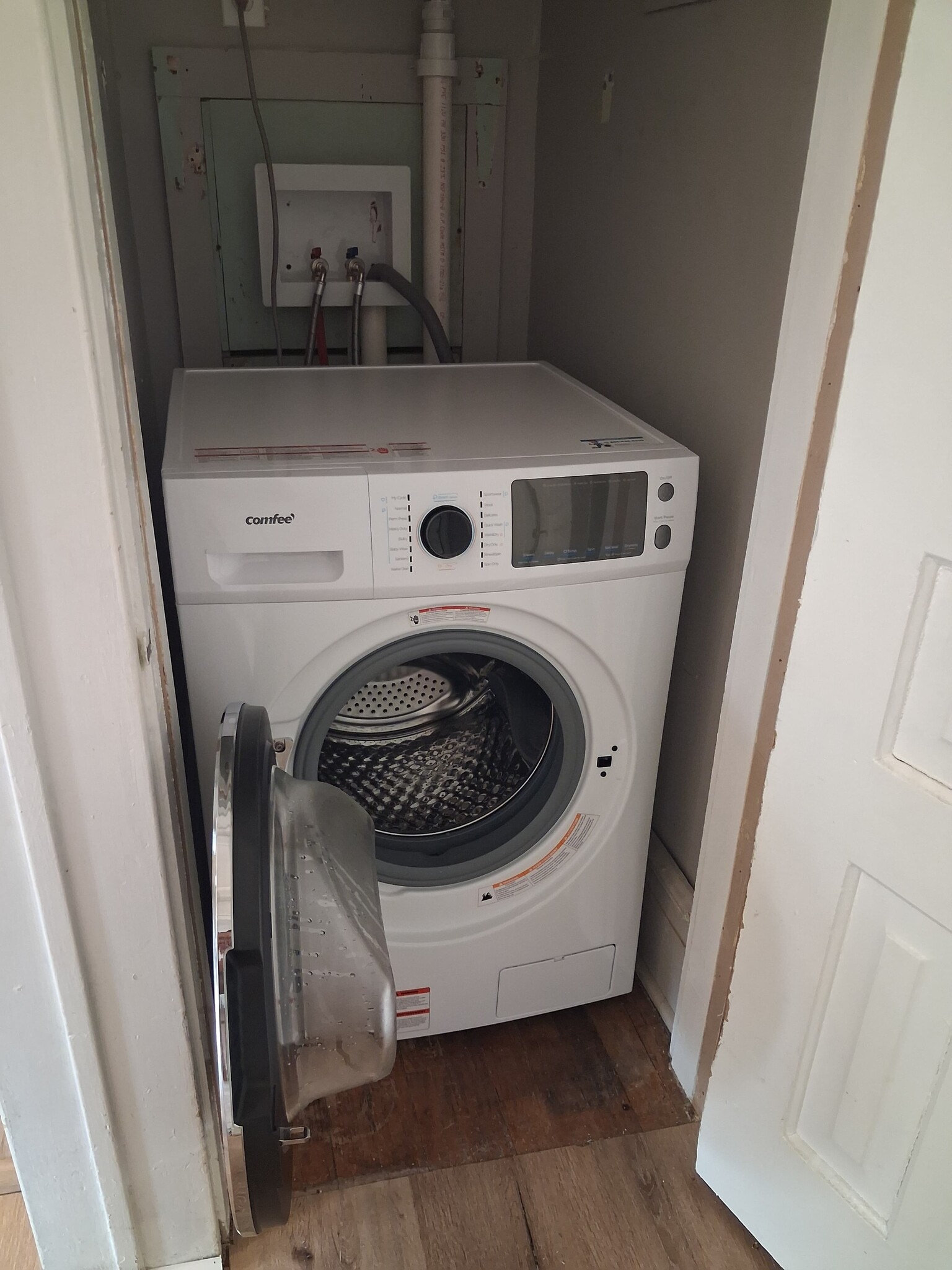 washer dryer combo - 829 Miller Ave