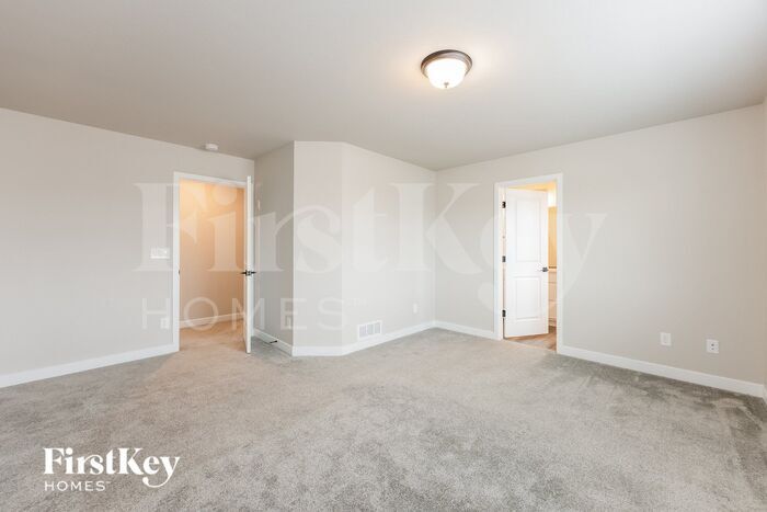 Building Photo - 10153 Luneth Dr