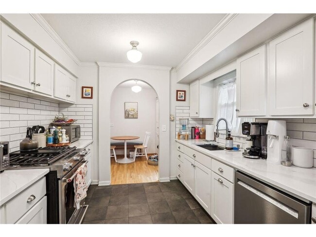 Building Photo - 4237 Ottawa Ave S