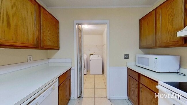 Building Photo - 307 Birds Nest Ct
