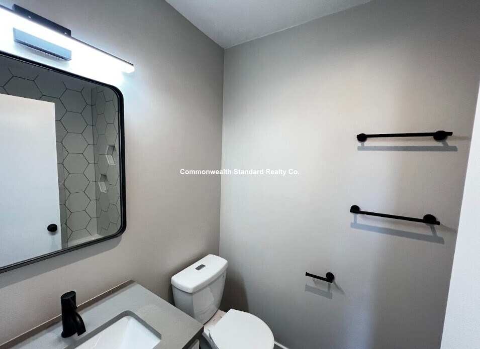 Building Photo - 1661-1663 Washington St. Unit 308