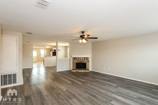 Building Photo - 1431 Windy Meadows Dr