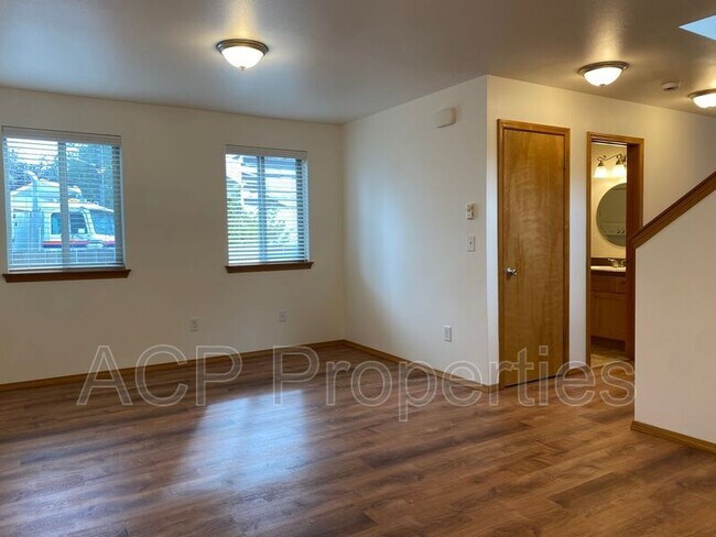 Building Photo - 5889 Cedar St