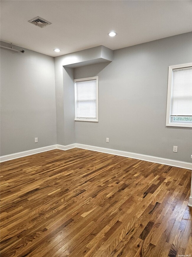 Building Photo - 93 Hempstead Ave