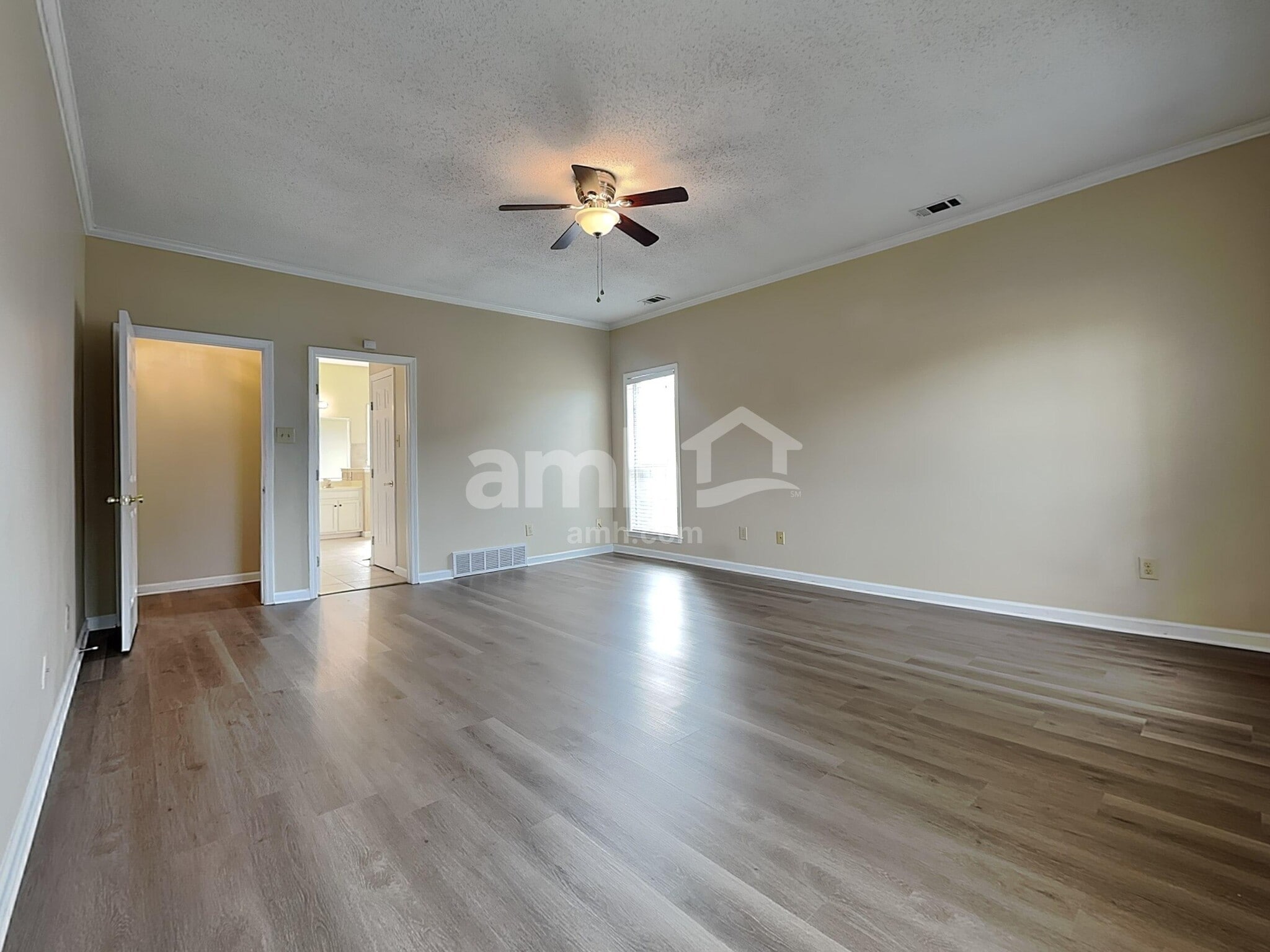 Building Photo - 7986 Oak Pebble Cv