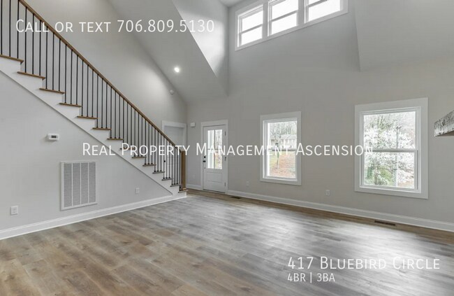 Building Photo - 417 Blue Bird Cir
