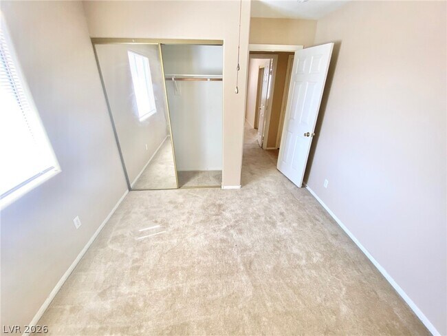 Building Photo - 4678 Carefree Dr