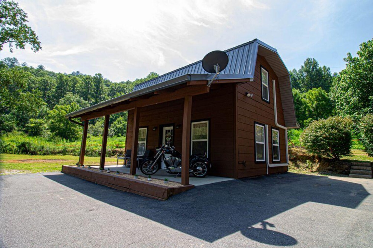 Building Photo - 642 Gladdens Creek Rd