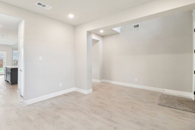 Building Photo - Brand New 4 Bed 2 Bath 2 and Half car gara...