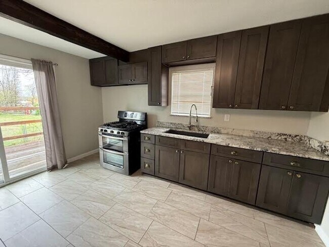 Building Photo - Charming 2-Bed, 1-Bath Home in the Heart of Waco!