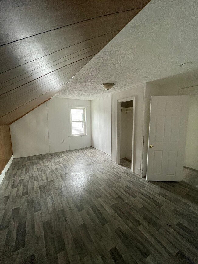 Building Photo - 7 Shedds Ave