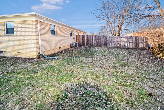 Building Photo - 6134 Nelson Pl