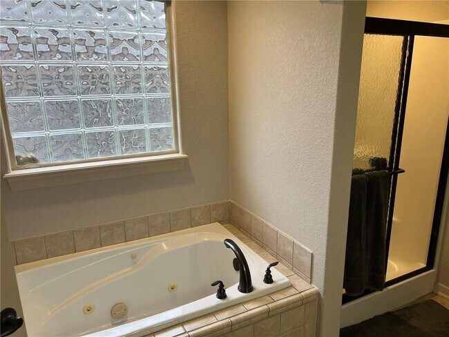 Building Photo - 2492 N Surtees Pl