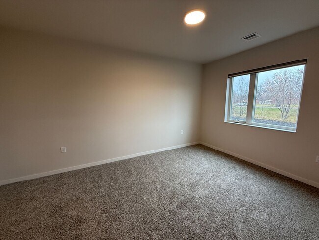 Building Photo - Northern Point Apartments