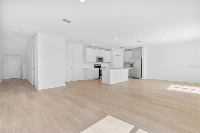 Building Photo - 6424 DOMIZIO Dr