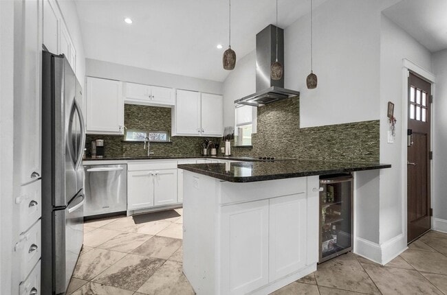 Building Photo - 4319 Cabell Dr