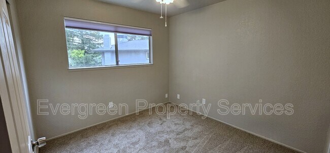 Building Photo - 5787 Haskell Ave