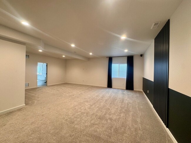 Building Photo - 8275 Nat Love Dr
