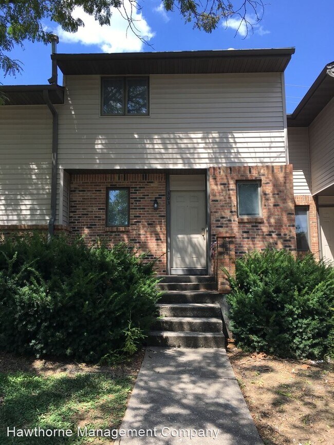 3 br, 3.5 bath House 303 Foxfire Drive 303 Foxfire Dr Columbia MO