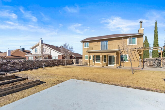 Building Photo - 1420 Desierto Rico Ave