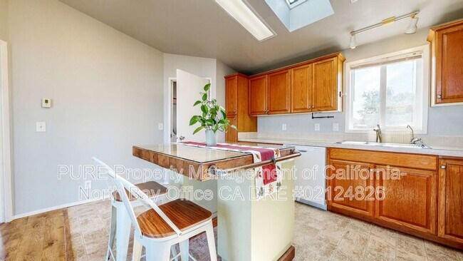 Building Photo - 4657 Todd Rd